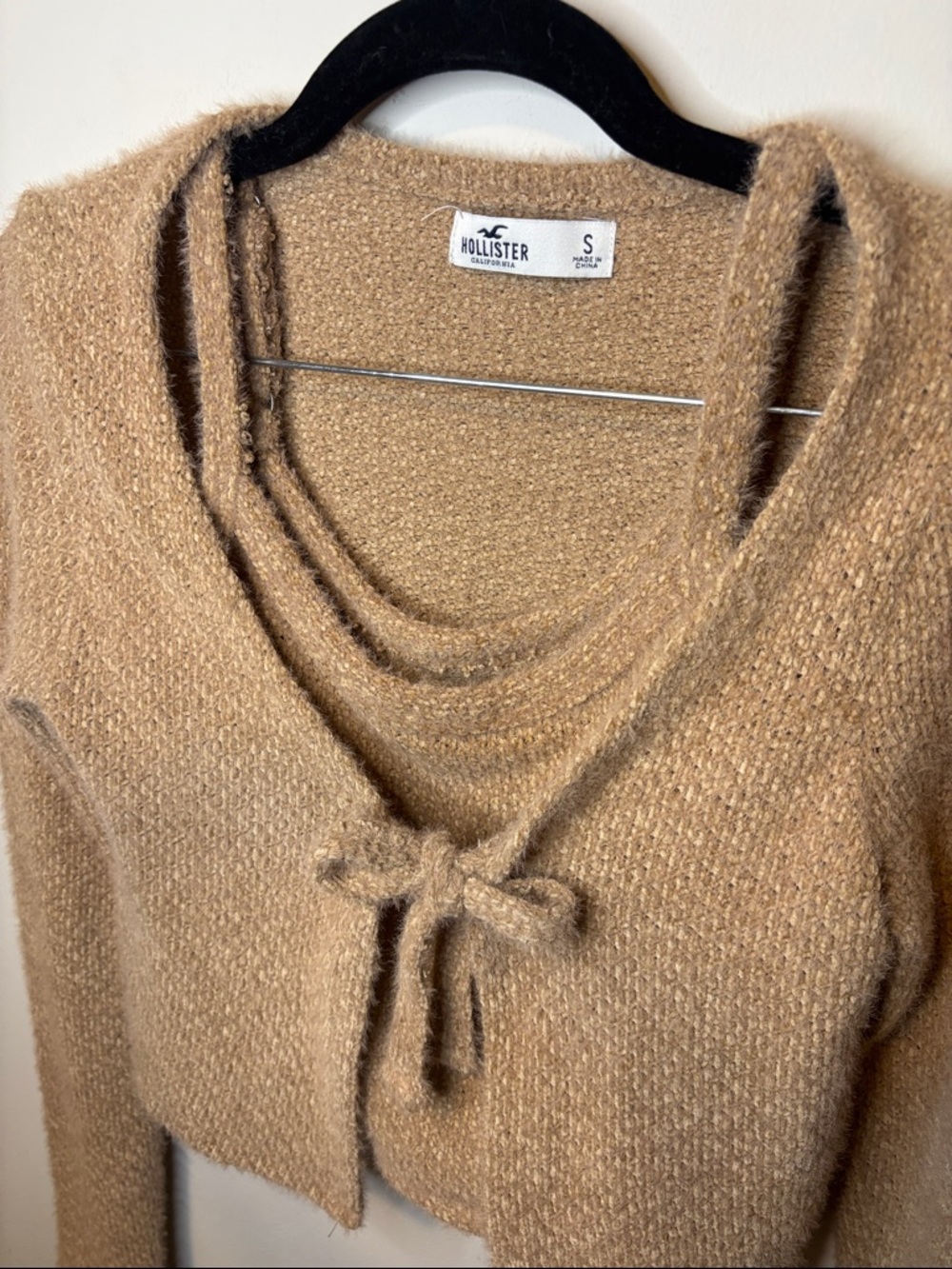 Hollister Plush Fuzzy Eyelash Soft Crop Baby Tank Front Tie Cardigan 2 Piece Set